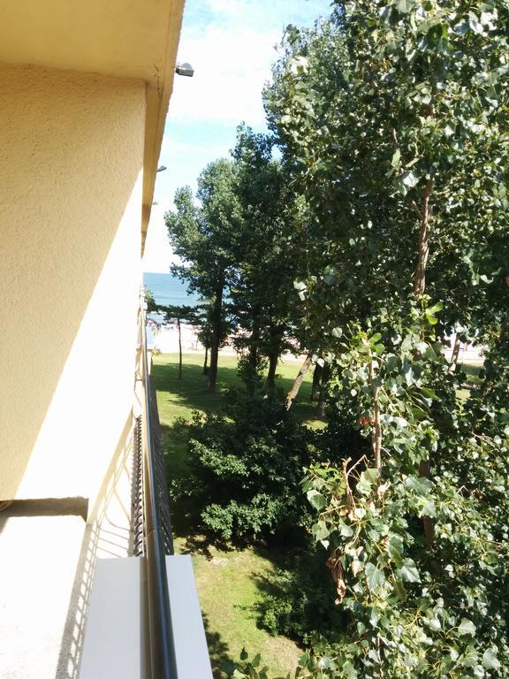 Hotel Palas Мамая Екстериор снимка