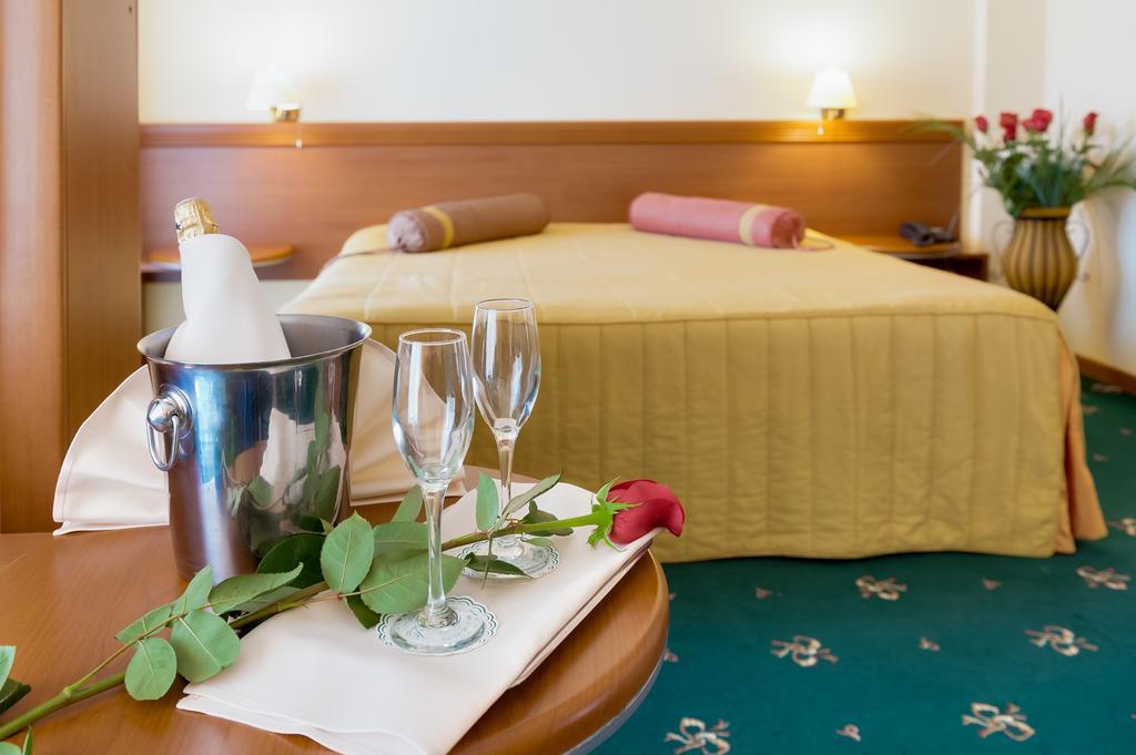 Hotel Palas Мамая Стая снимка