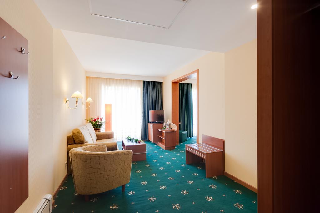 Hotel Palas Мамая Стая снимка