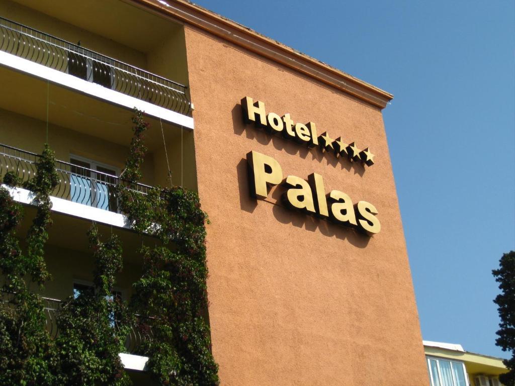 Hotel Palas Мамая Екстериор снимка